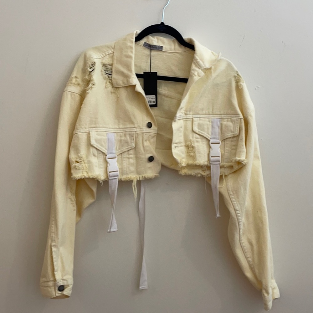 Cropped carmar denim jacket